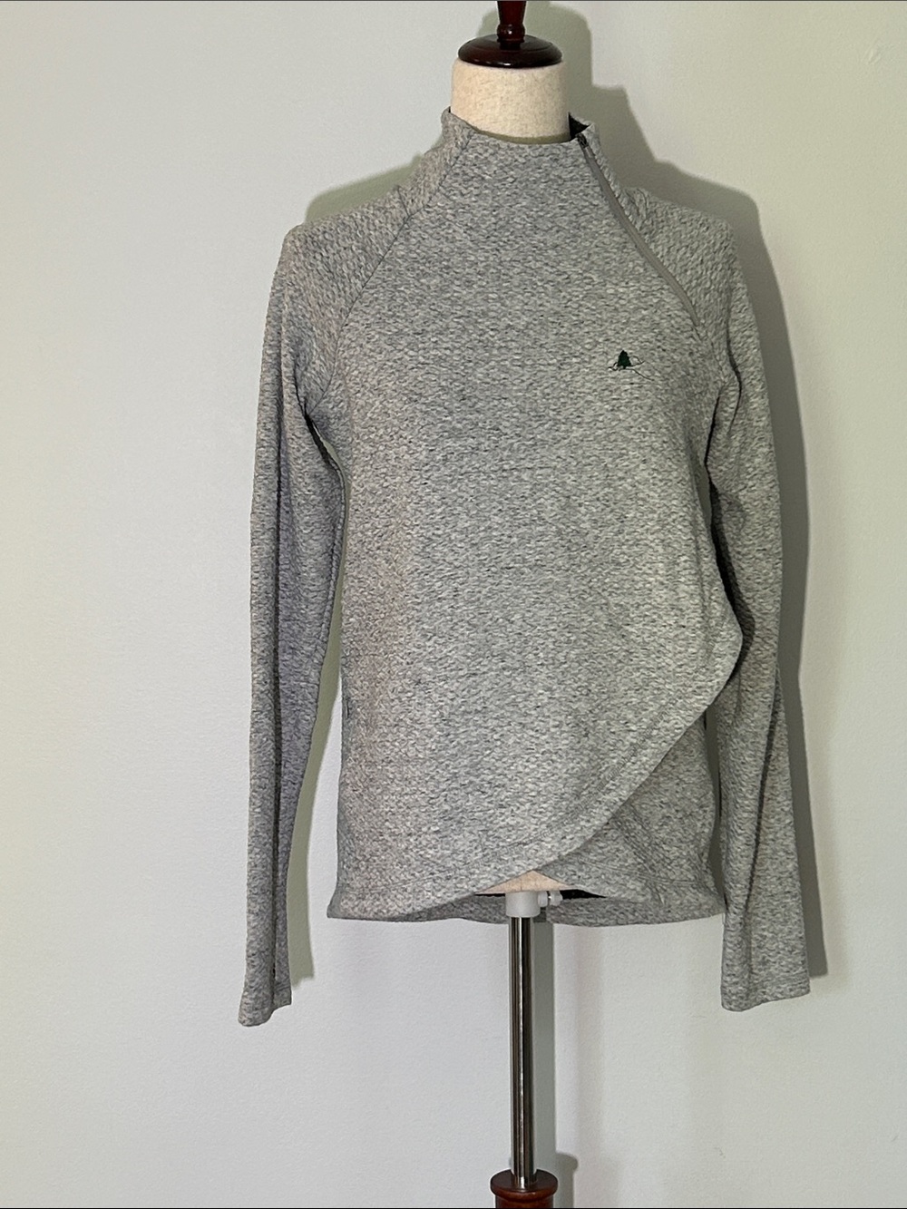 IBKUL Asymmetrical Zip Pullover